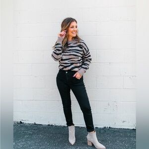 CALLIGRAPHIE TIGER PRINT SWEATER  NWT